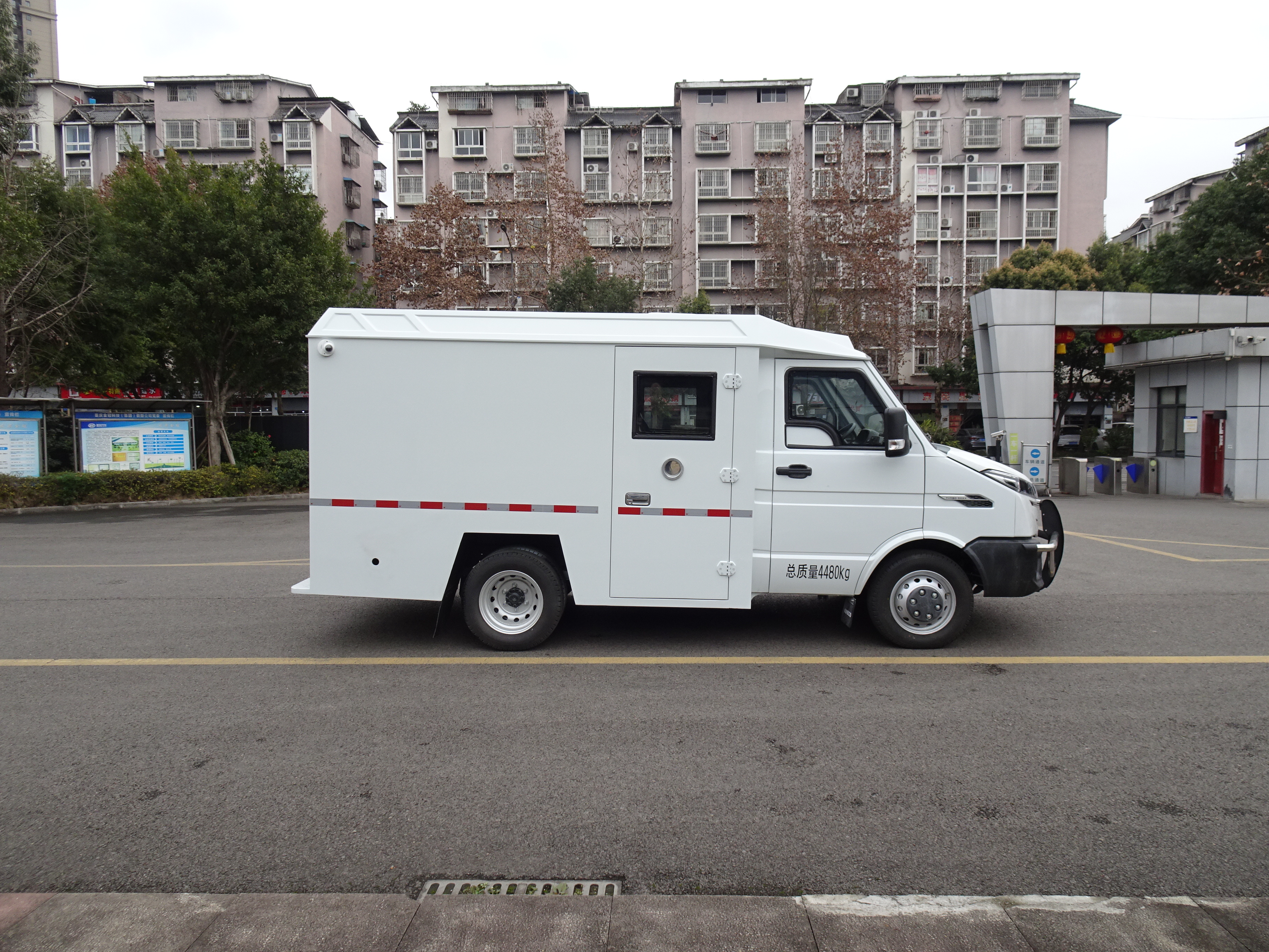 IVECO（DeYi Square Box）