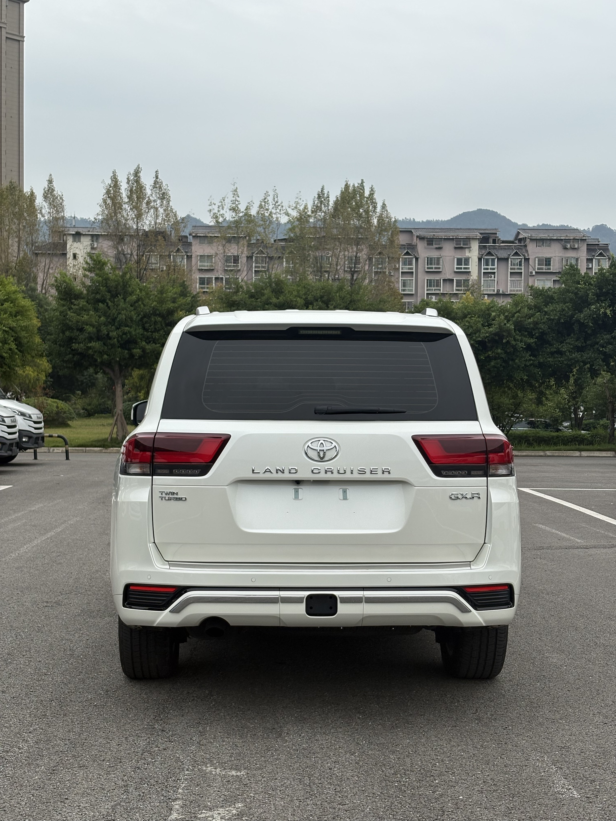 Toyota Land Cruiser 300 