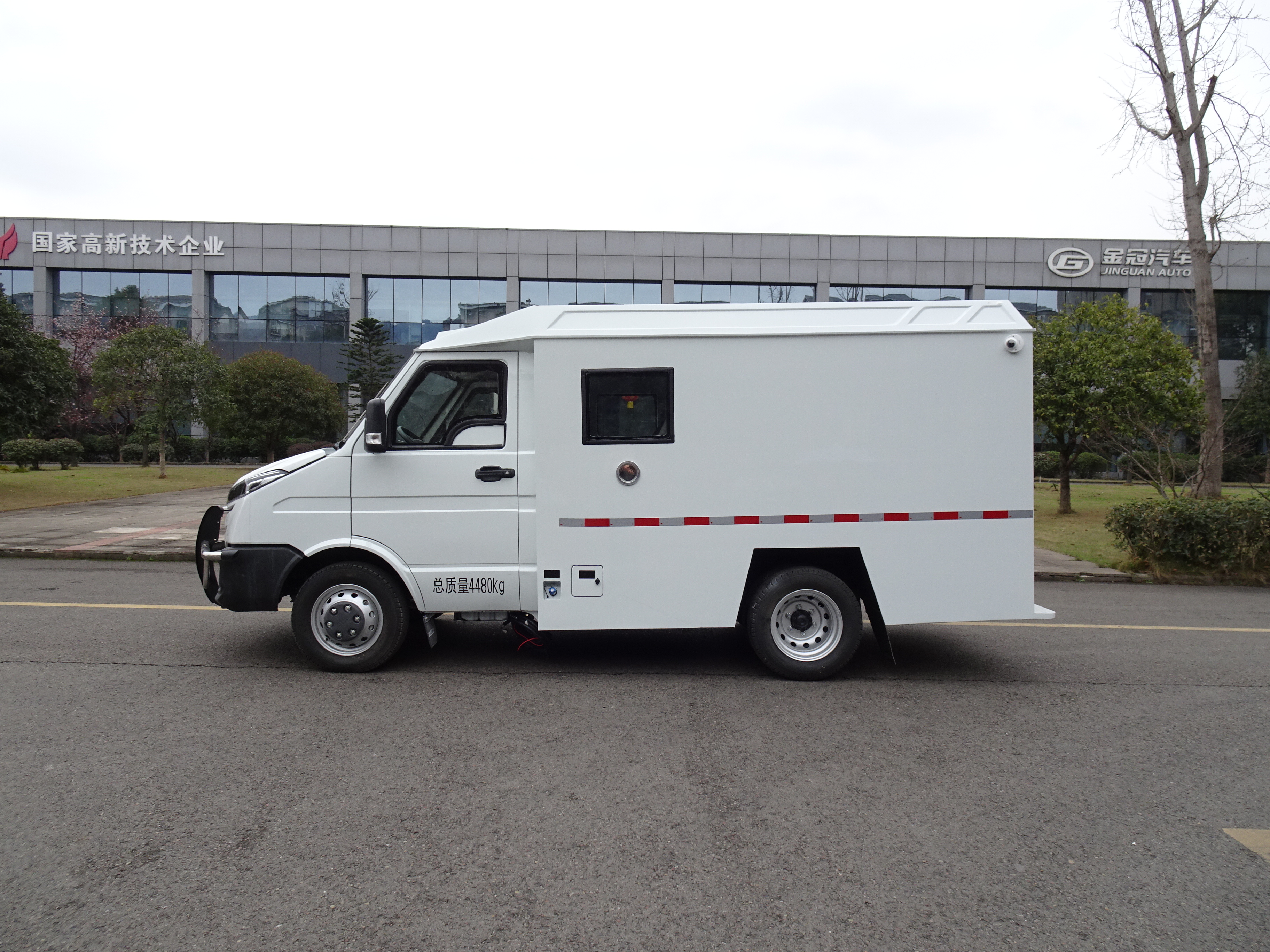 IVECO（DeYi Square Box）