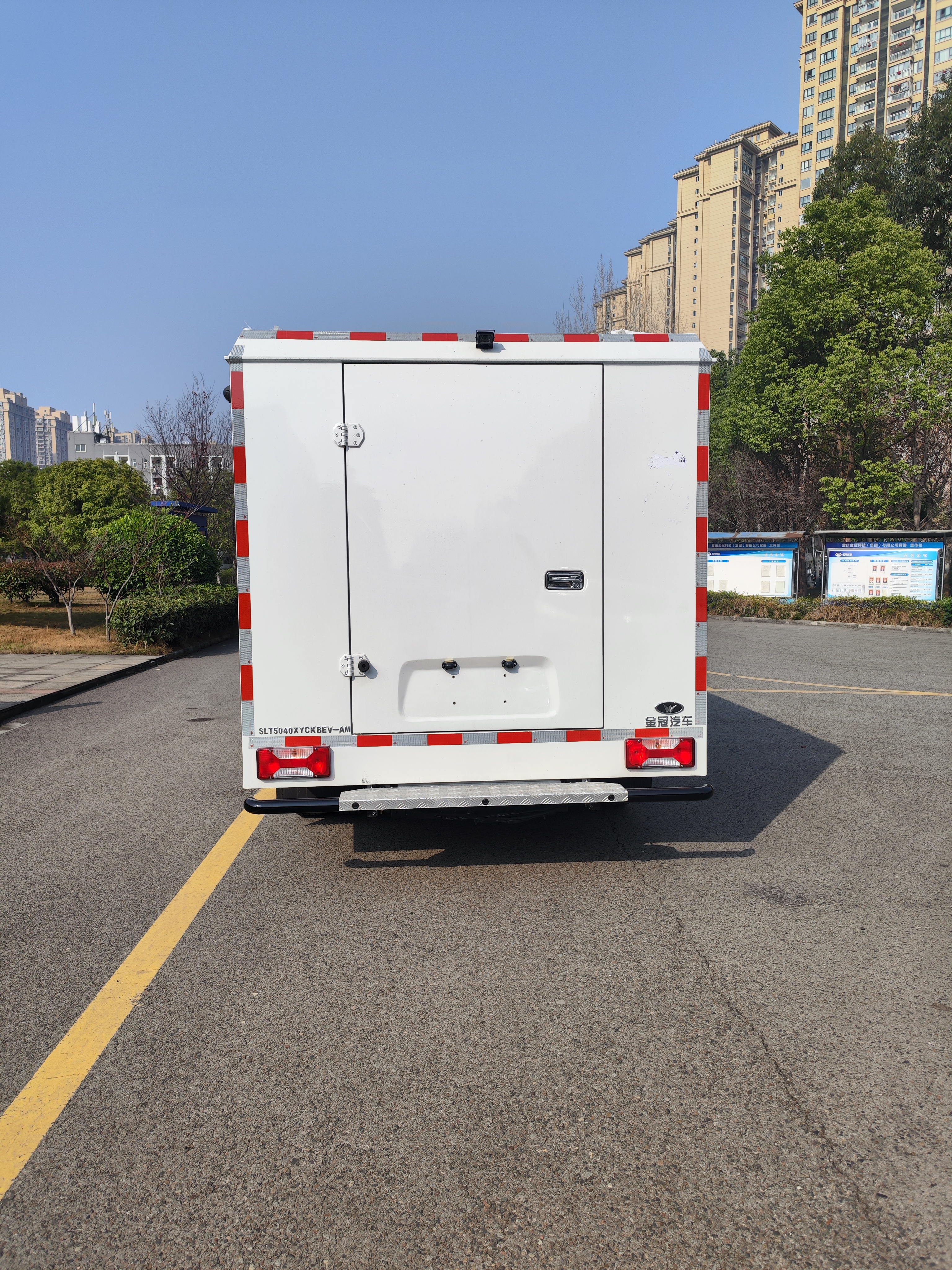 Pure Electric——IVECO （OUSHENG Square Box）