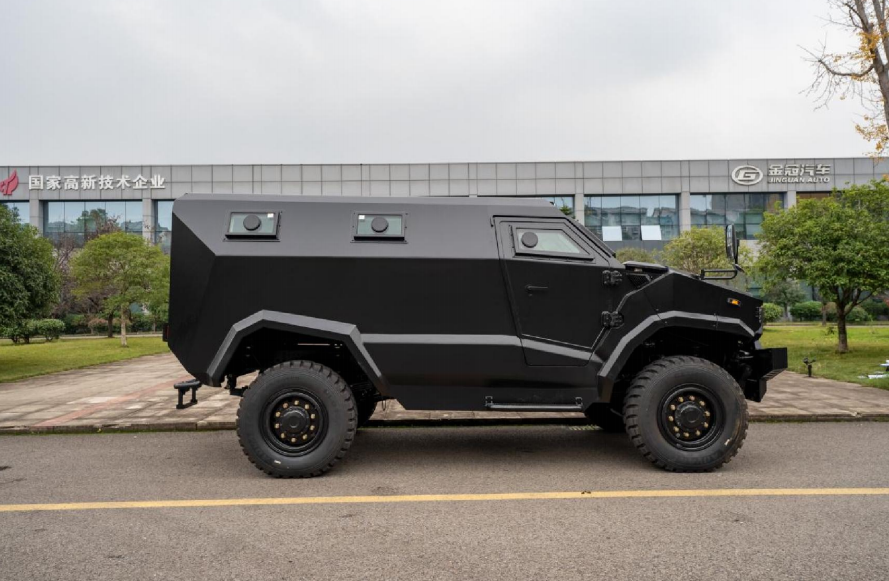 Bulletproof Armored Personnel Carrier