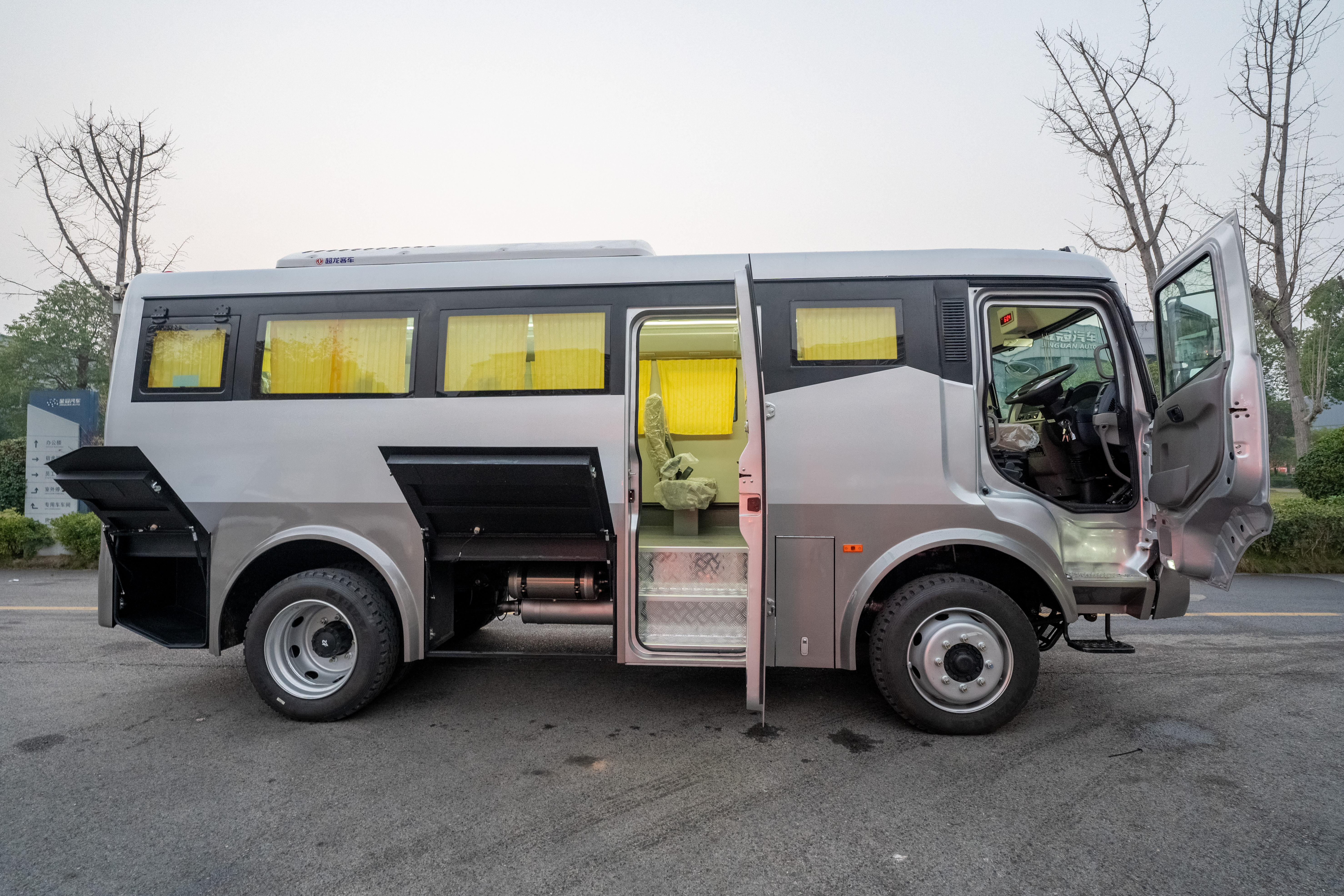 Bulletproof Armored Bus