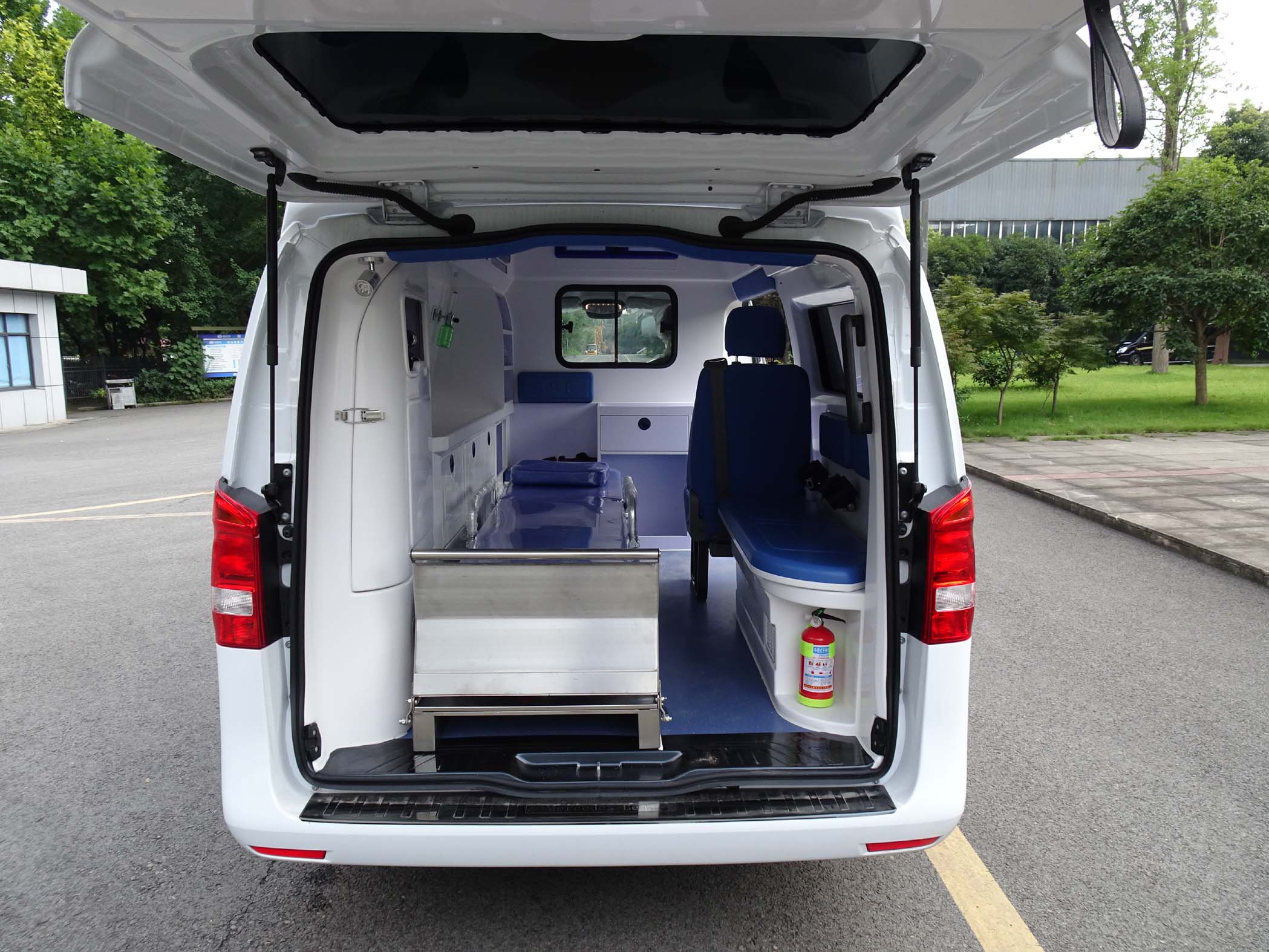 Mercedes-Benz（VITO）